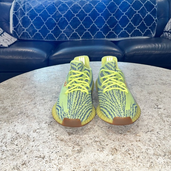 2017 Like-New Condition Yeezy Boost SPLY 350 V2 ´Semi Frozen